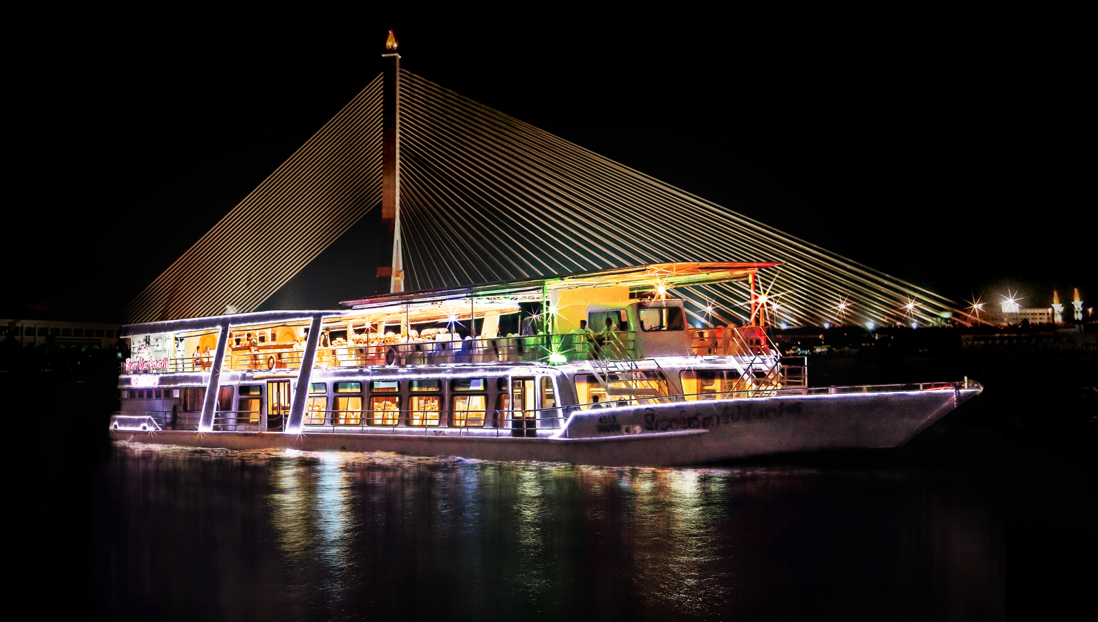 Chao Phraya Dinner Cruise aboard River Star Princess CvZjnlWU-backdrop