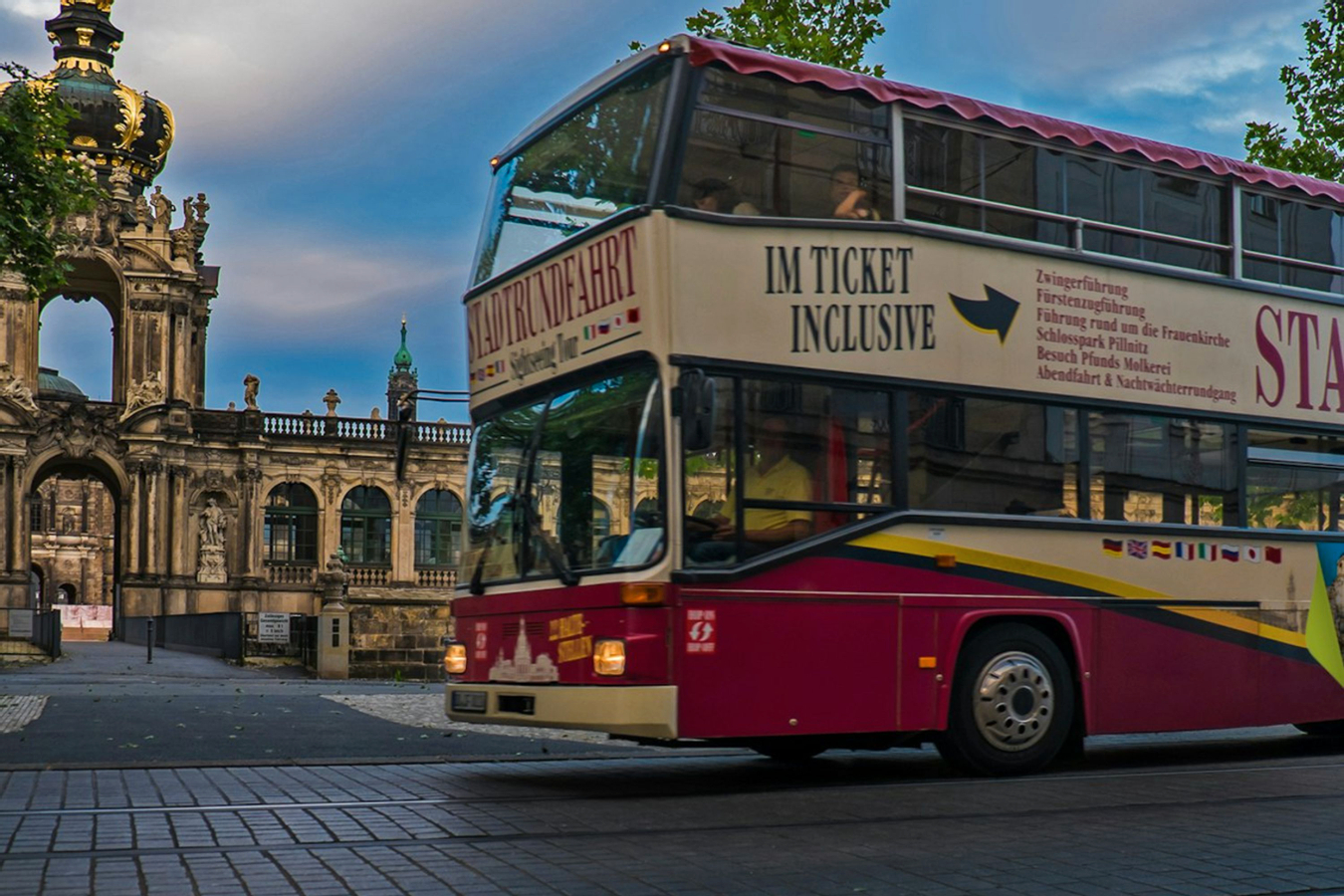 Dresden hop-on hop-off bus ipfv28GK