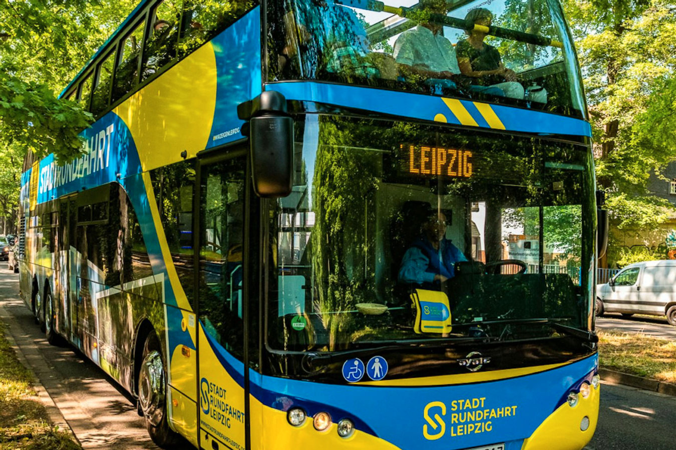 Leipzig hop-on hop-off bus GzfxEiUz
