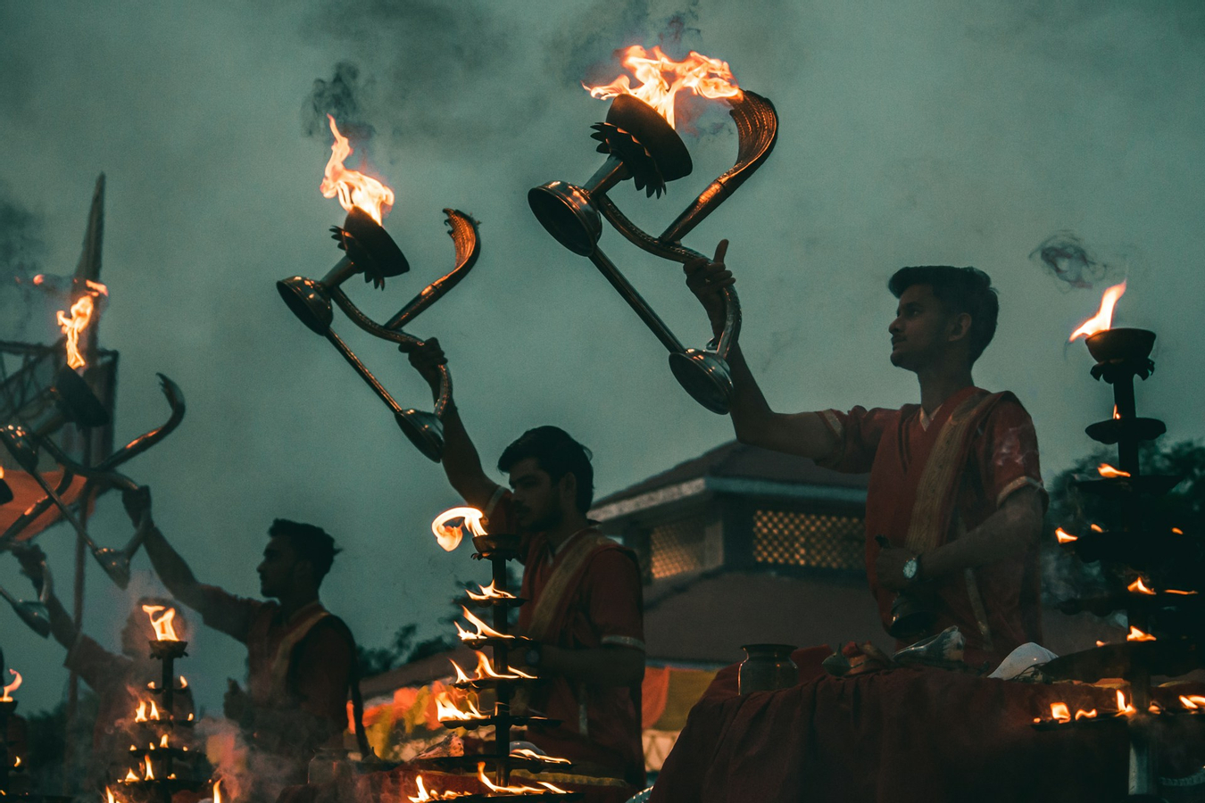 Varanasi Tours with Multiple Options hwW39G3x