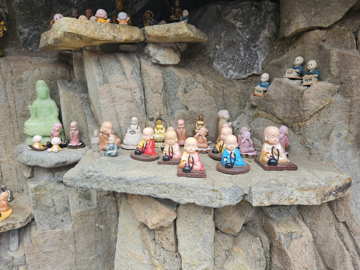 Small Group Busan Tour & Haeundae Sky Capsule with Certified Guide sBon9OIf