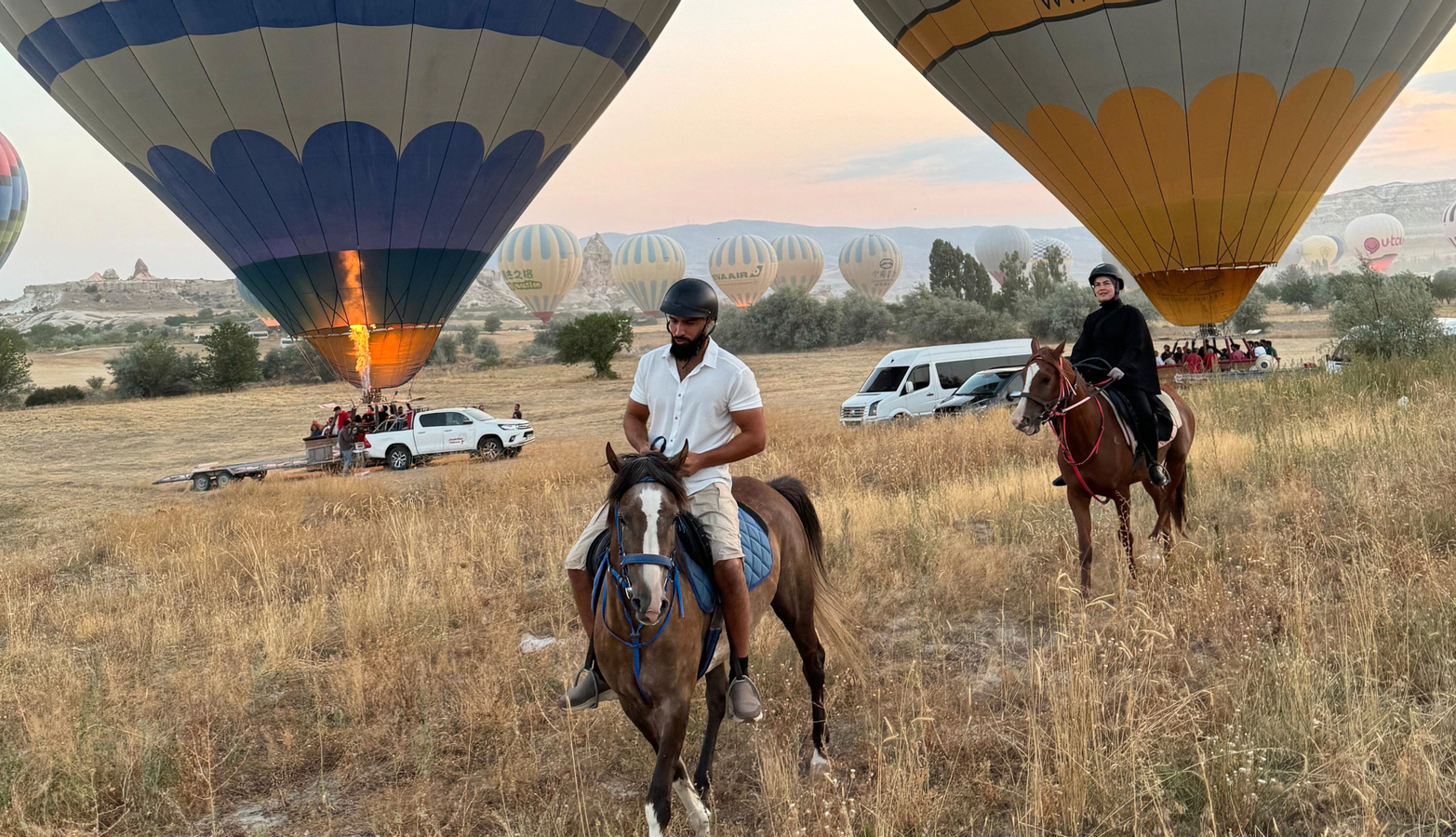 Sunrise or Daytime Horse Riding Tour in Cappadocia CXJHDopV