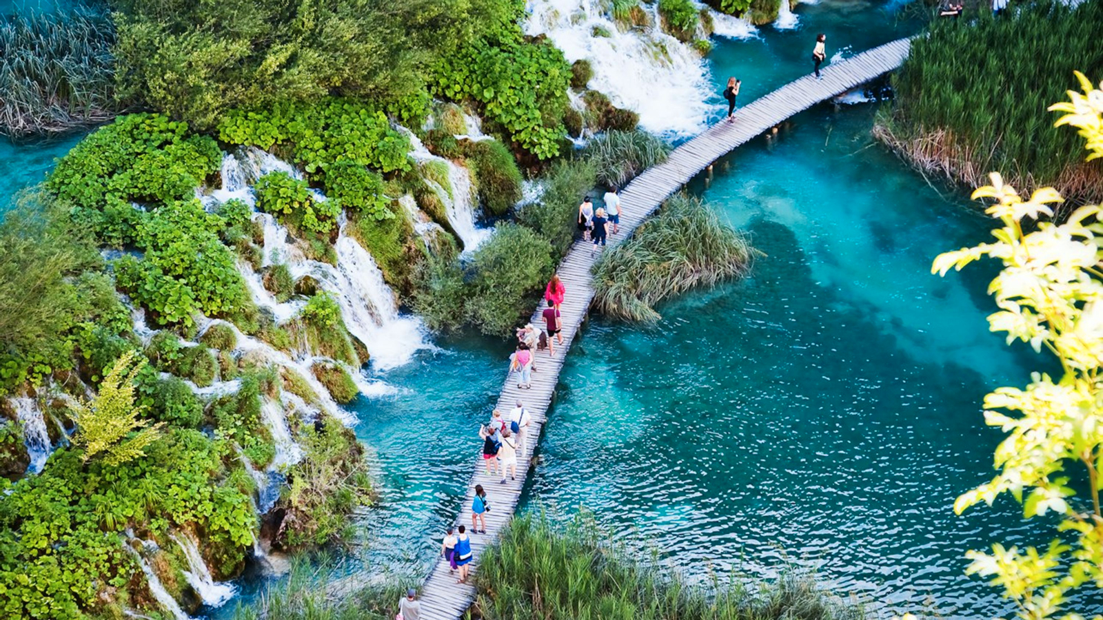 Plitvice Lakes full-day tour from Zagreb AaxyPDdQ
