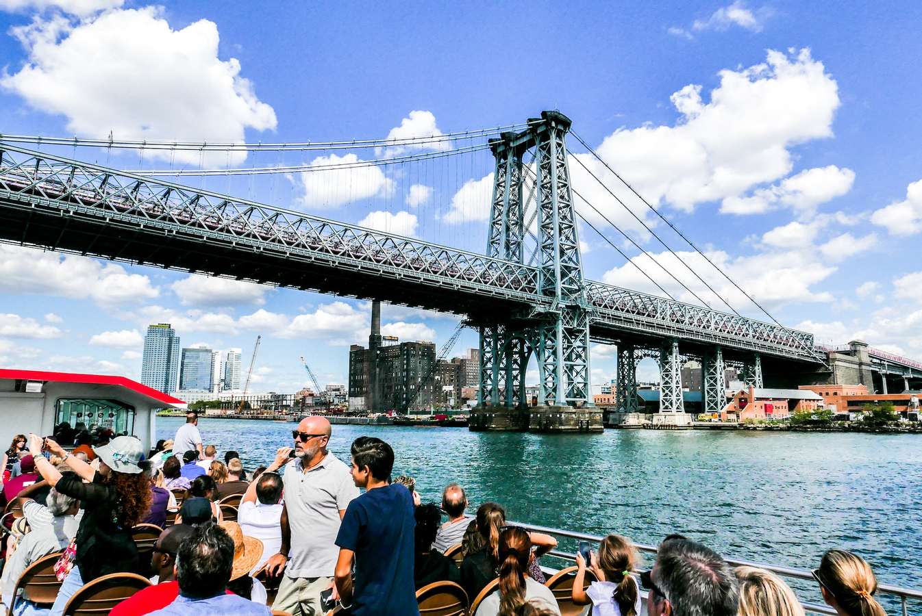Circle Line "NYC Landmarks" Sightseeing Cruise (1.5 hours): Reserved Straight-to-Board Ticket yBQtFLjq