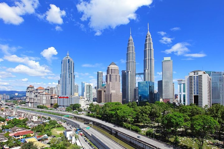 Kuala Lumpur City Tour with KL Tower All Decks & Skybox HqK9sHuA