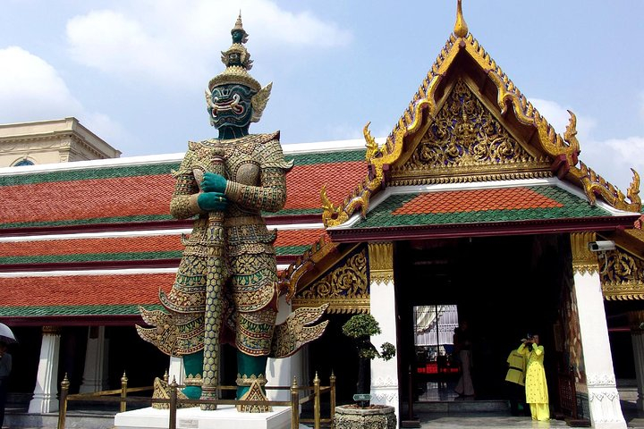 Bangkok: Grand Palace and Emerald Buddha Tour CUD9e6Ce