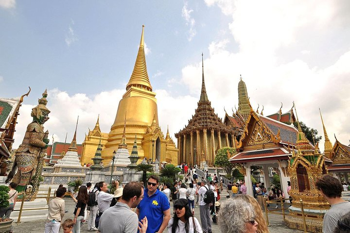 Bangkok: Grand Palace and Emerald Buddha Tour 09ei26Zy