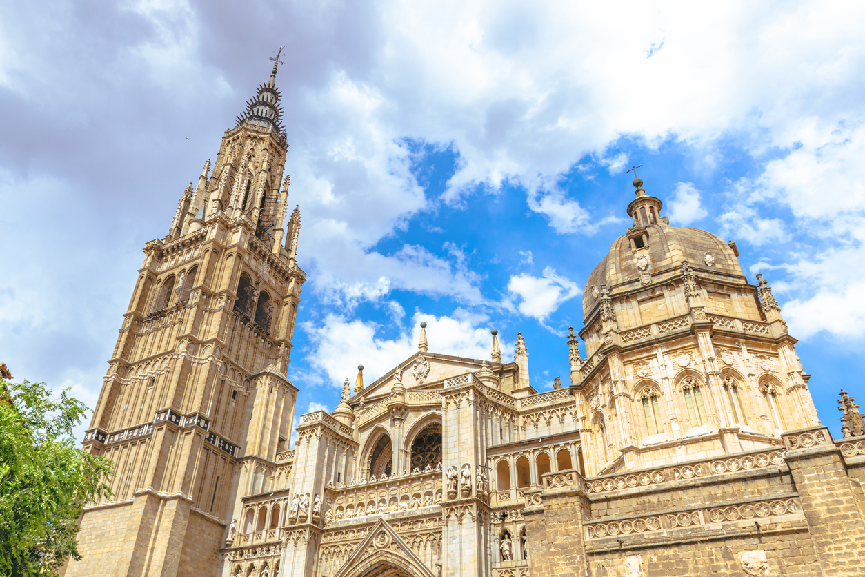 Uncover Toledo's Timeless Beauty Guided Tour with Free eSIM CfVs8Y2M