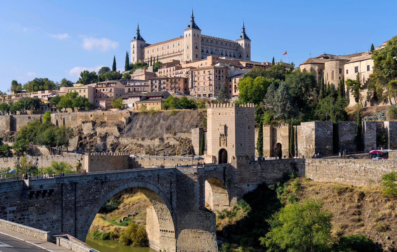 Uncover Toledo's Timeless Beauty Guided Tour with Free eSIM QSPN9JlO-backdrop