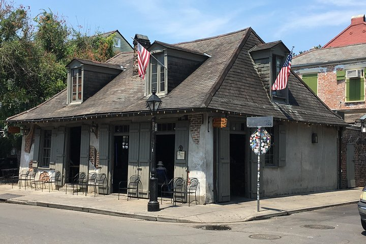 Haunted Pub Crawl in New Orleans izwoPDLj