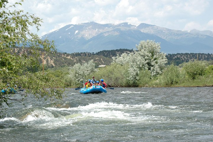 Milk Run Family Rafting Trip w3atPOLK-backdrop