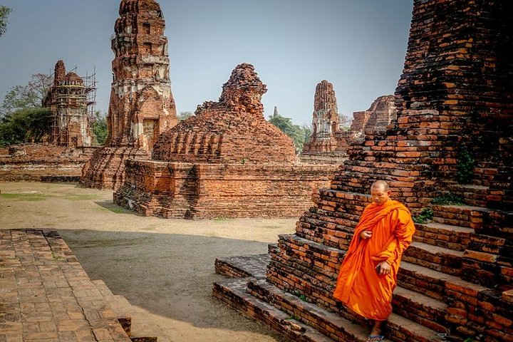 Ayutthaya Full Day Tour with Traditional Lunch by River Cruise (Grand Pearl) SmnjURol