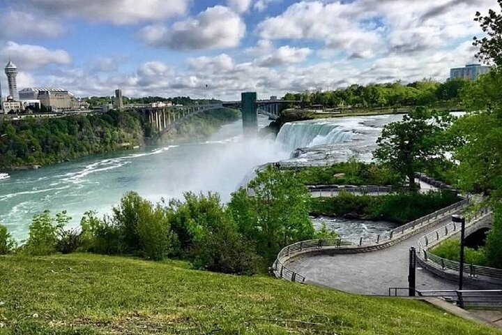 Daredevil Tour of Niagara Falls USA jEbnv8dw