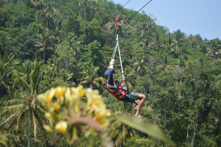 Bali Rafting with Flying Fox Diskon 50% Paket Tur