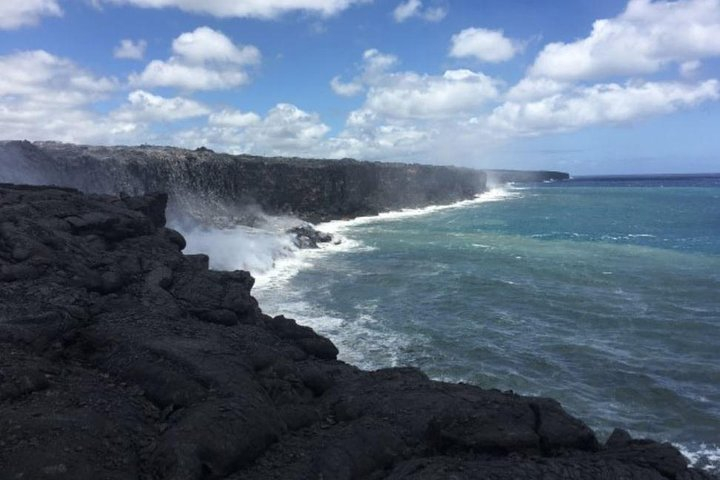 Hawaii Big Island Circle Small Group Tour: Waterfalls - Hilo - Volcano - Black Sand Beach zp9uT9FY