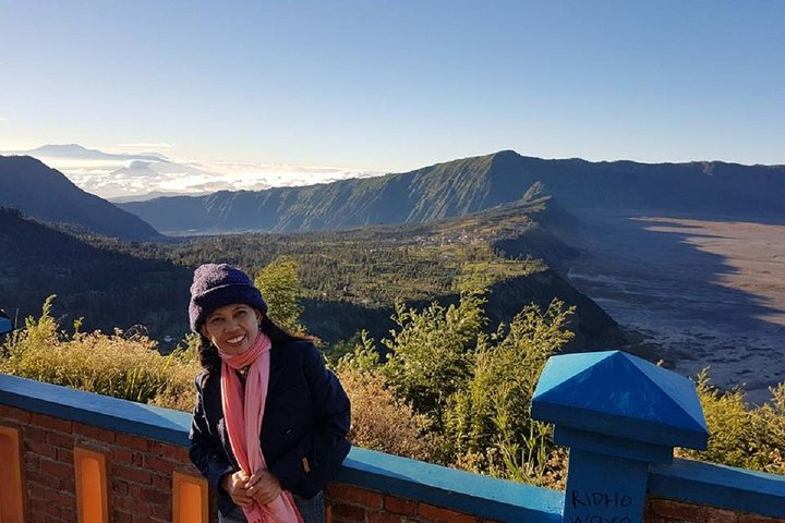 East Java Tours: 3 Days Mount Bromo & Mount Ijen Crater Tour start from Surabaya Un3Xj2e1
