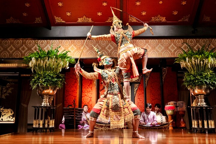 Sala Rim Sala Rim Naam Dinner and Show at Mandarin Oriental in Bangkok 2024 ...