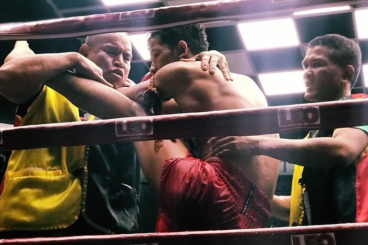 Authentic Muay Thai Show Ticket at Lumpinee Boxing Stadium NuveMBs2