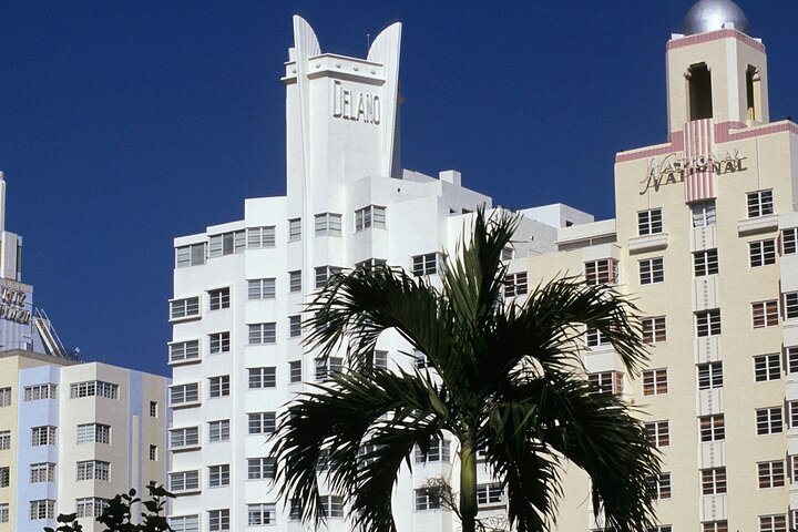 Private Audio Guided Walking Tour in Miami VnG9QXKA