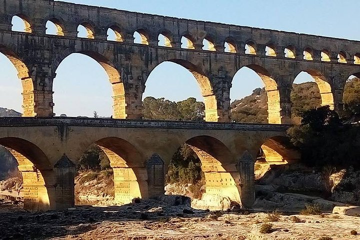 Roman Sites and Historical Places Day Trip from Avignon 7vqBvpZz