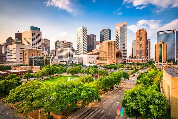 Hero’s Walk: Houston’s Historic & Modern Marvels lR0VpdZu