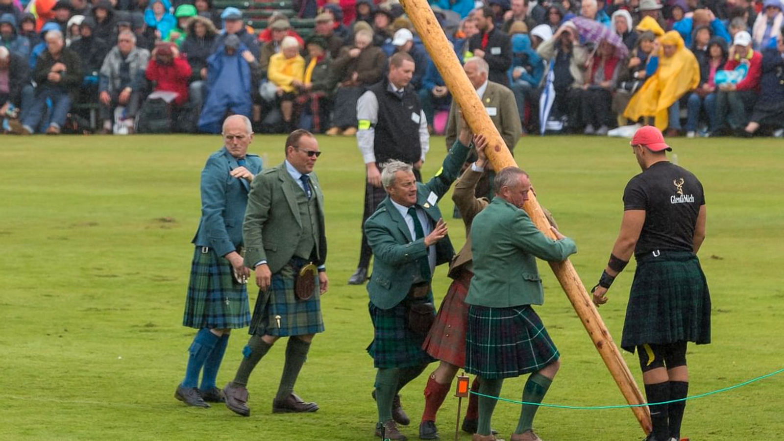 Highland games tour from Edinburgh 62UdNF1k