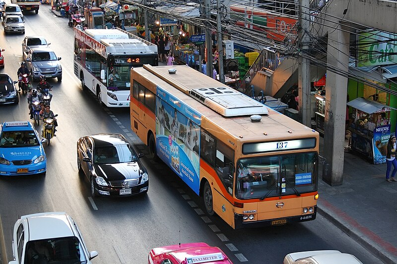 (Female only) Private female driver for car charter in Bangkok  BdaK2sXy