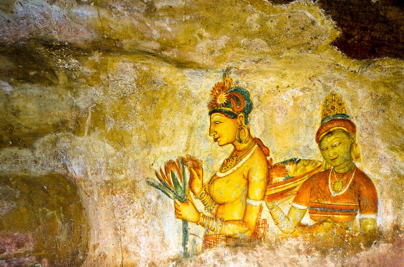 Sigiriya and Kandy 2 Days Private Tour with HB Deluxe Accommodation 1lZTq4eB