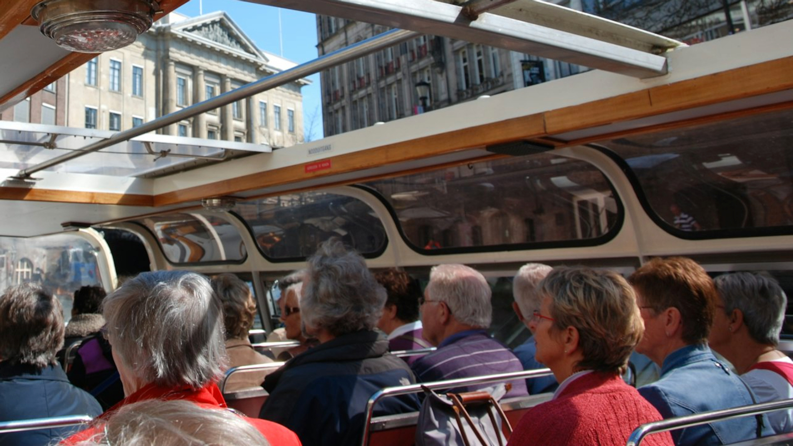 Canal cruise tour in Utrecht K6HFK5b7