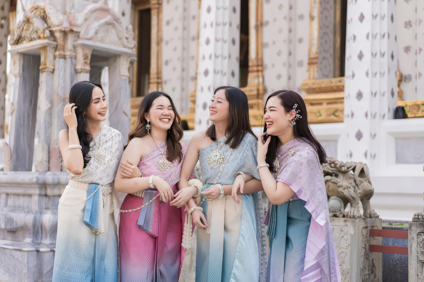 ThaiGlamStudio - Bangkok Thai Costume Rental with Make Up & Hair hTR6QQ73