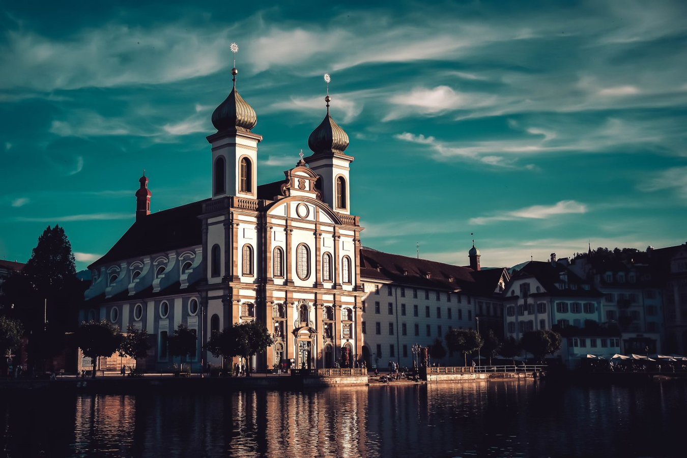 Wonderful Lucerne – Family Walking Tour AKx8vz00-backdrop