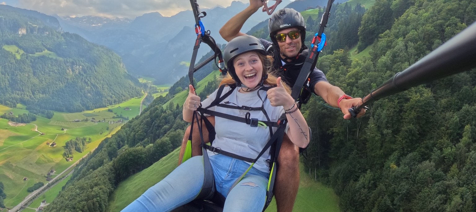 Lucerne Paragliding Tandem Flights  EA3qZqNb