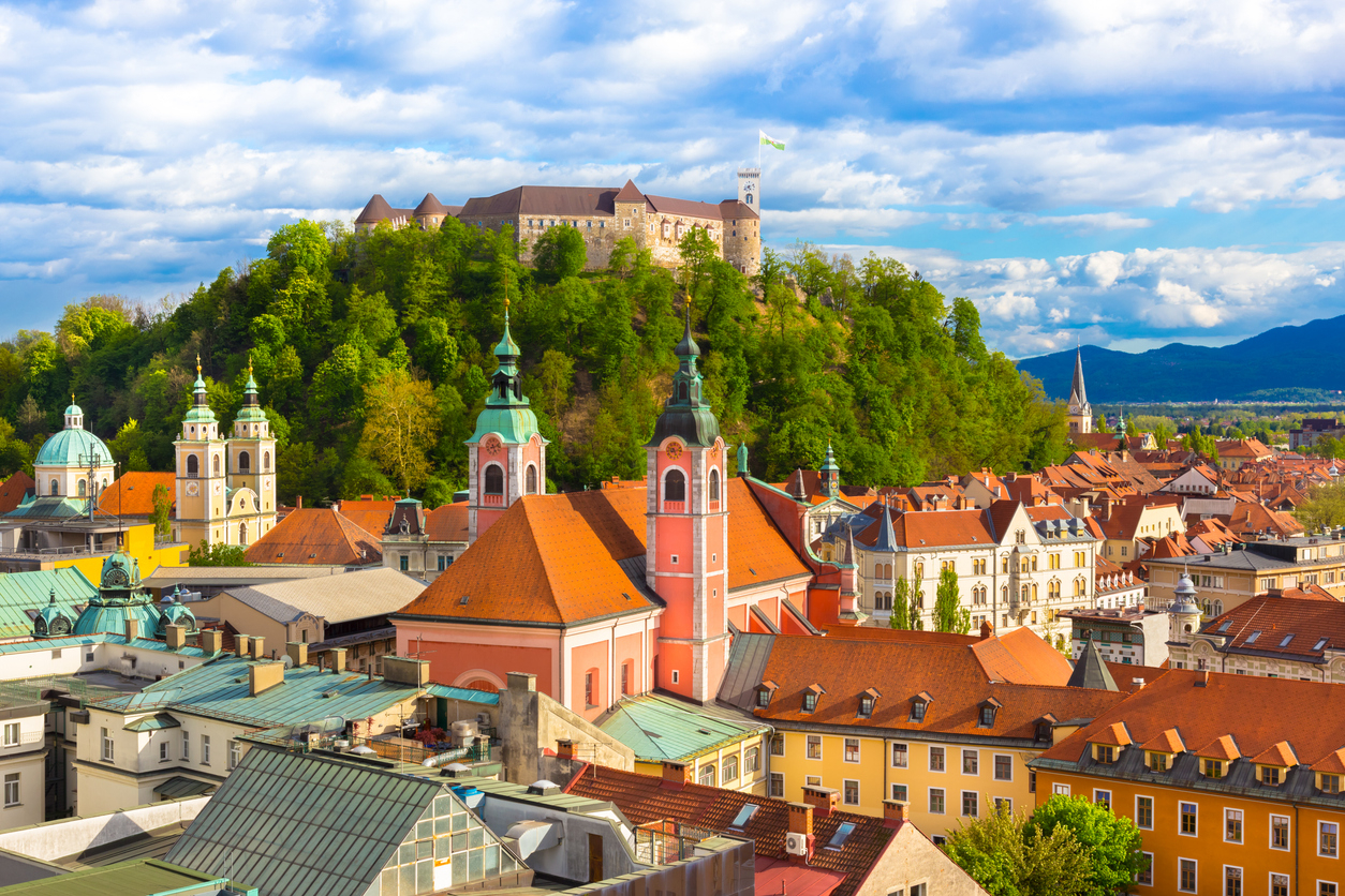 Discover Ljubljana: Walking Tour of Iconic Landmarks with Free eSIM XRbFBIkK-backdrop