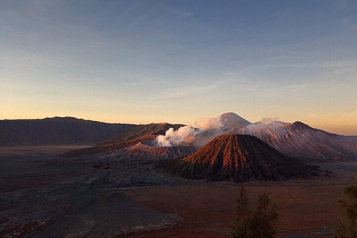 Customized Bromo Experience Sunrise and Crater Adventure B59ah3r4