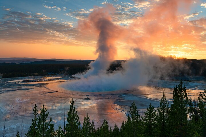 Yellowstone Lower Loop Luxury Full Day Tour WEuUcNNb