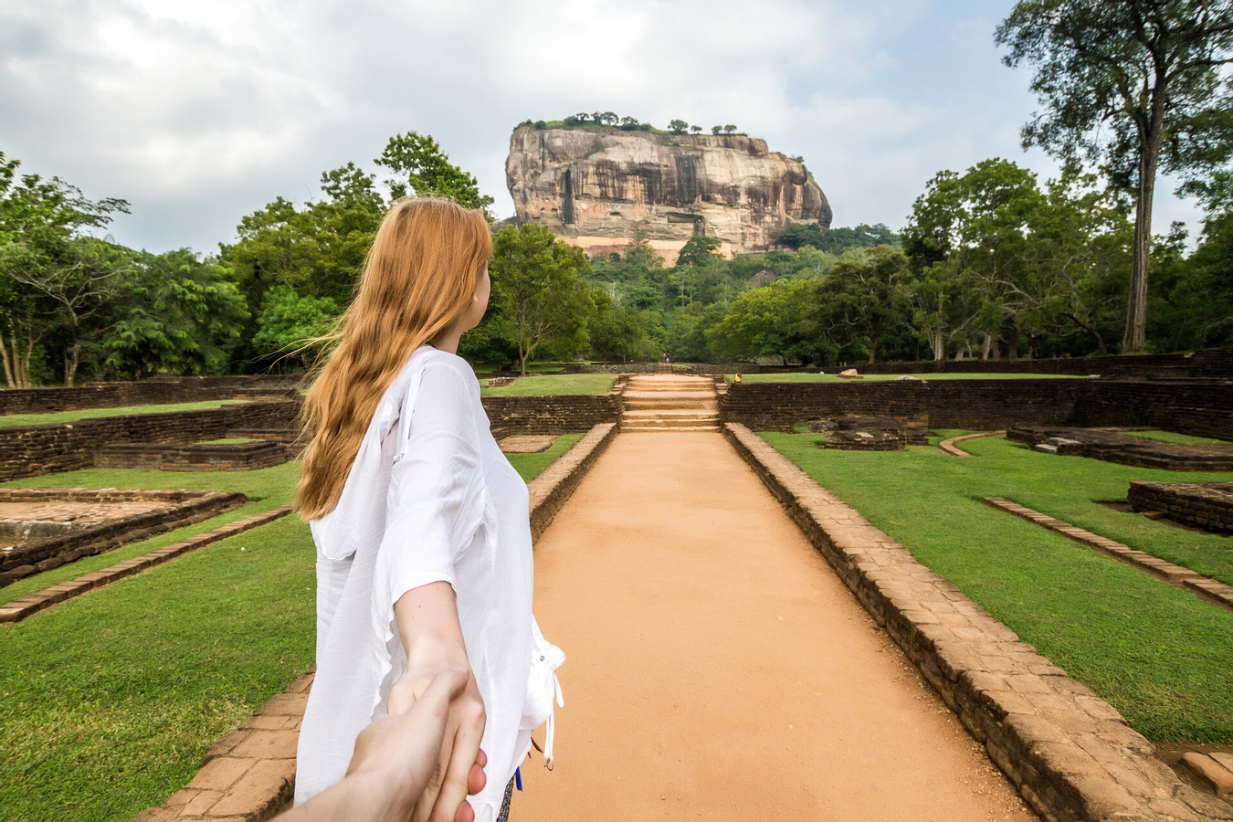 Sri Lanka 10 Days Tour with 4 Star Hotels and Private Transportation IuwEb1kF