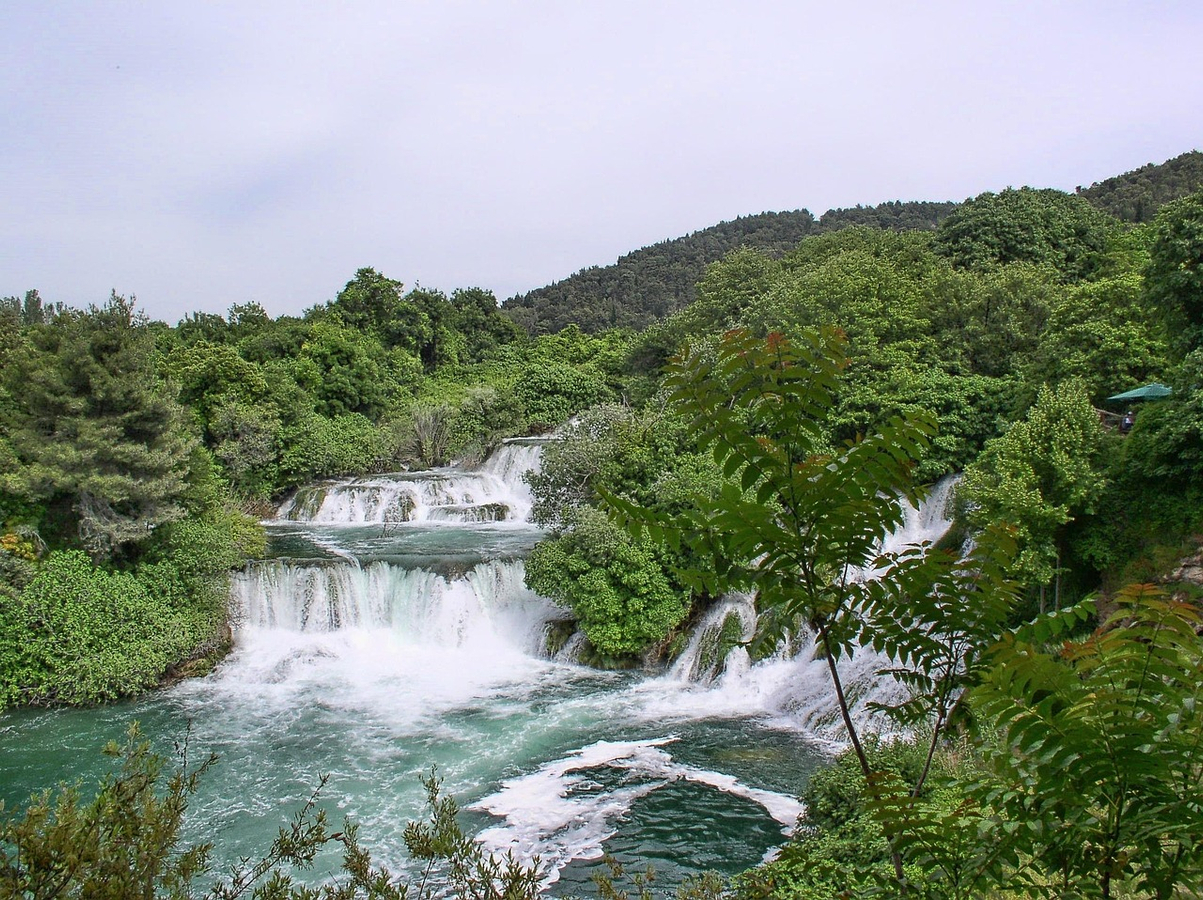 Krka Waterfalls, Lake Cruise & Skradin Old Town 96F9qY1v