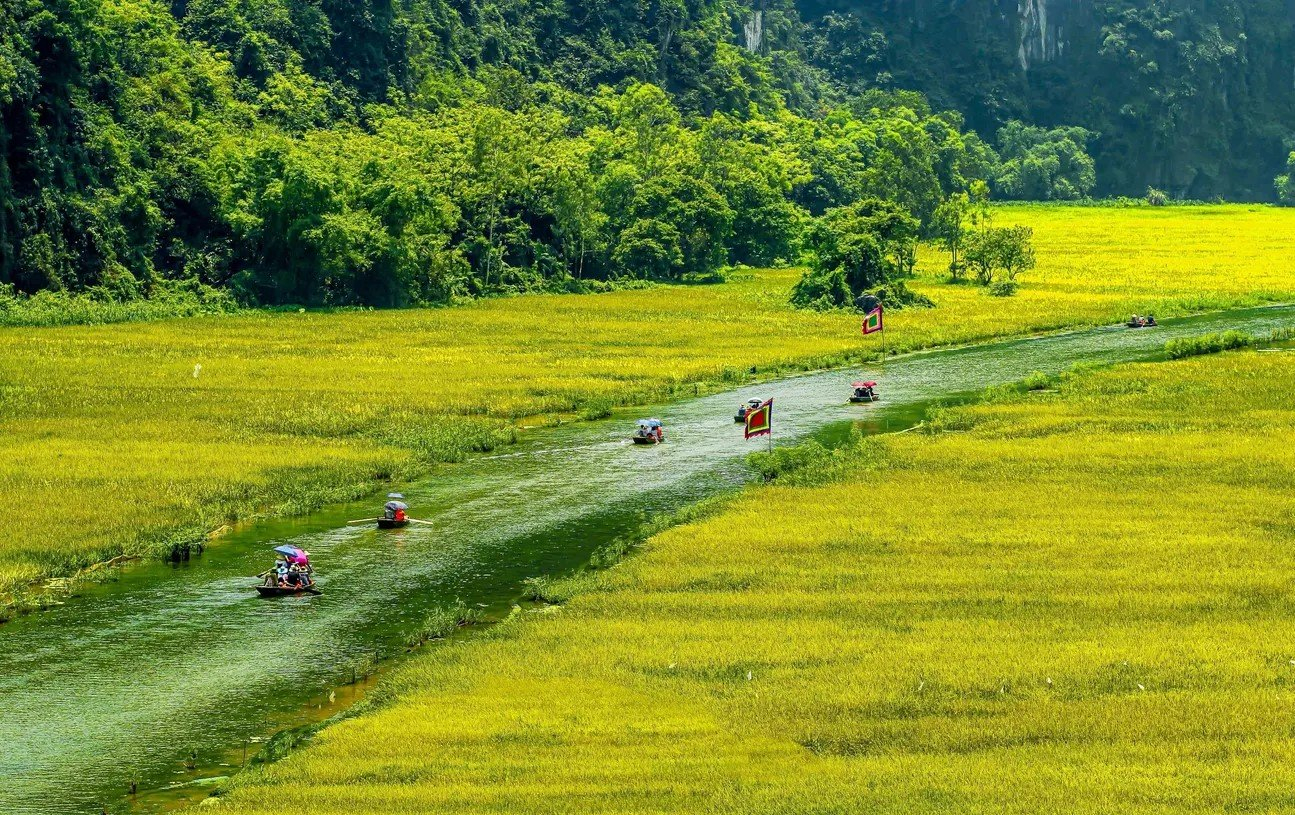 Hoa Lu, Tam Coc, Mua Cave Day Tour from Hanoi 0oxZWxeD-backdrop