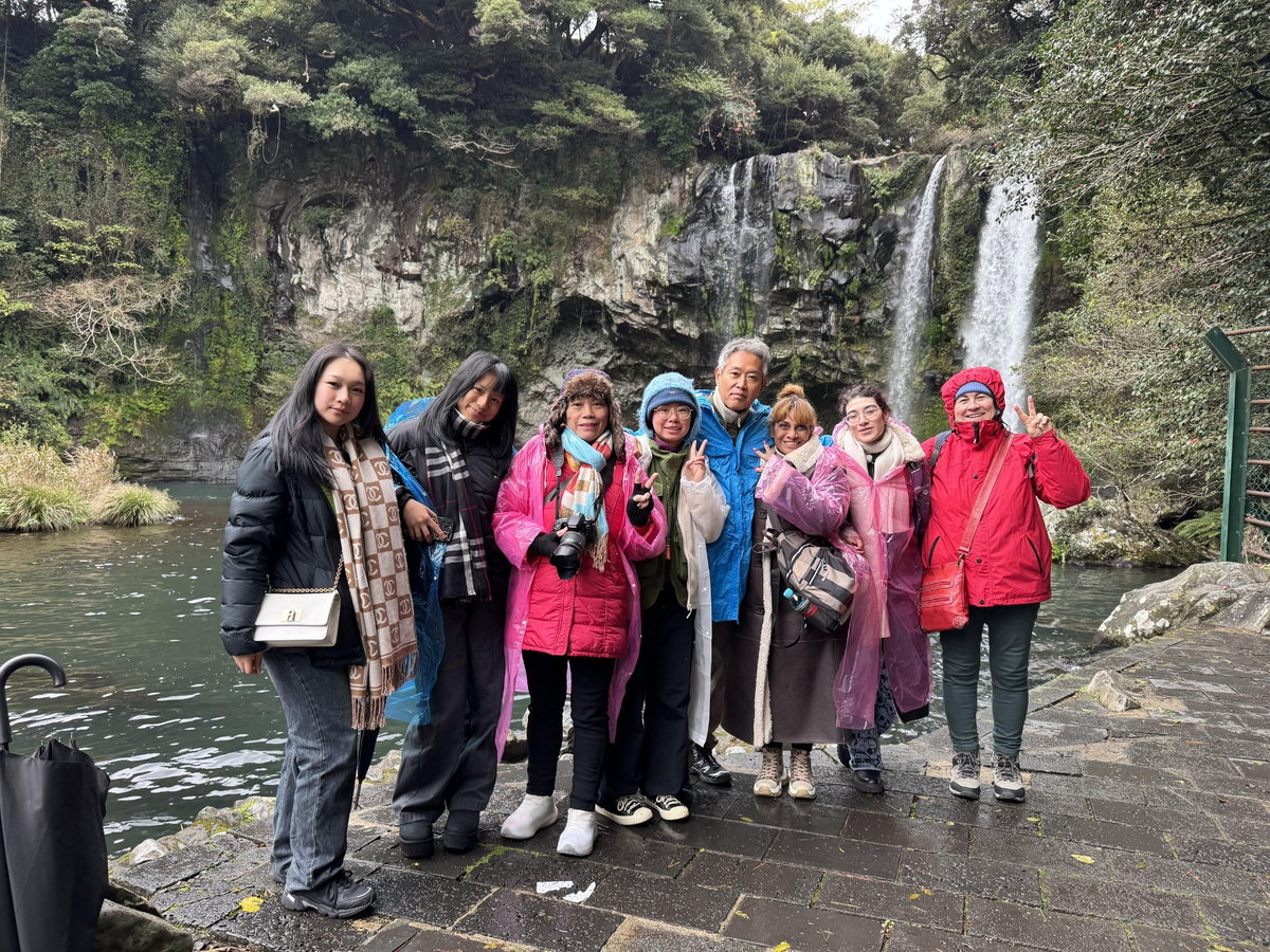Jeju island Charms Join in Day Tour with 3 Route (E,S,WS), Hallasan nrgkQ7YA