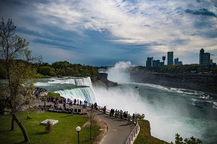 Tiket Niagara Falls Day Trip by Air from New York City Harga Promo ...