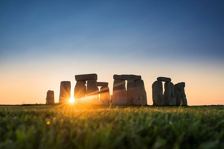 Get Ticket Stonehenge and Windsor Castle Tour from London Promo Prices ...
