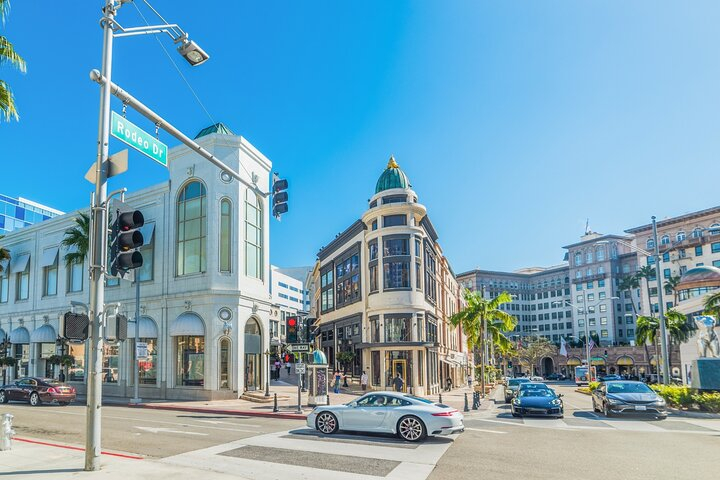 Get Ticket Beverly Hills: Rodeo Drive Self-Guided Walking Audio Tour Promo Prices - tiket.com