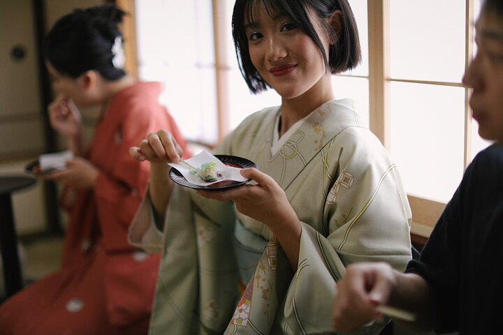 Tiket Half Day Kimono and Tea Ceremony Experience in Kyoto Harga Promo ...