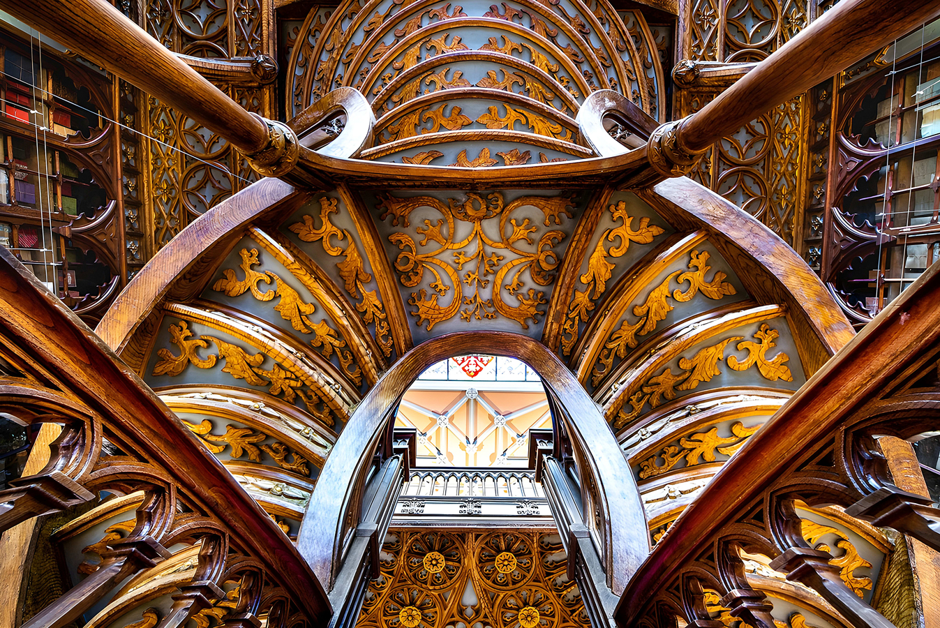 Tiket Livraria Lello: Golden Entry Ticket Harga Promo - tiket.com