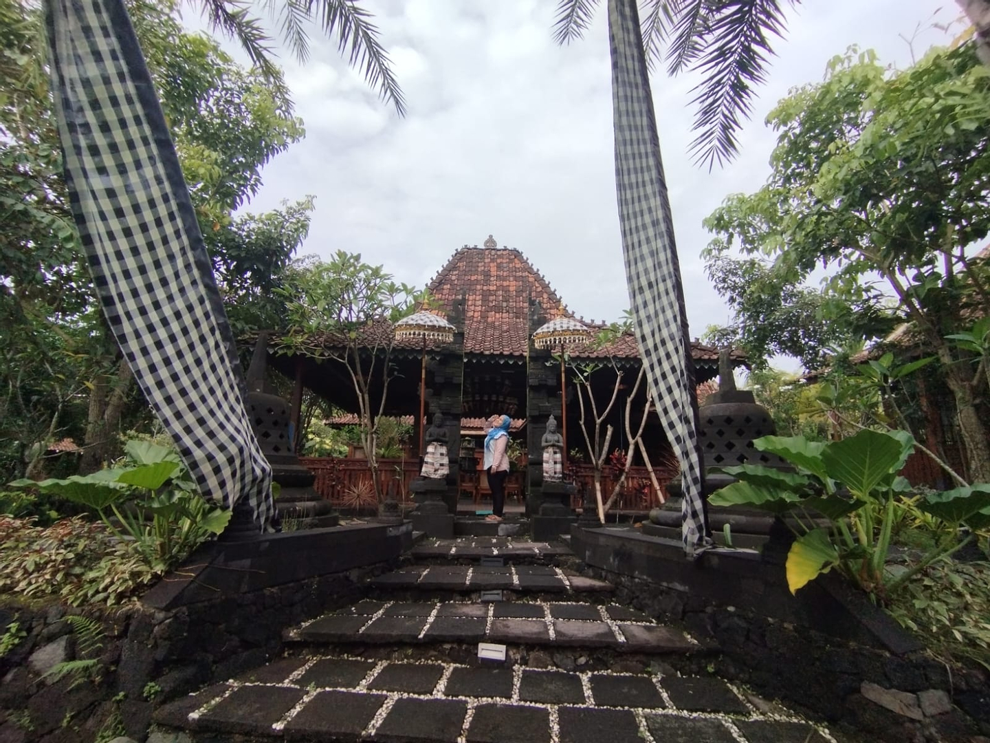 userImage-1