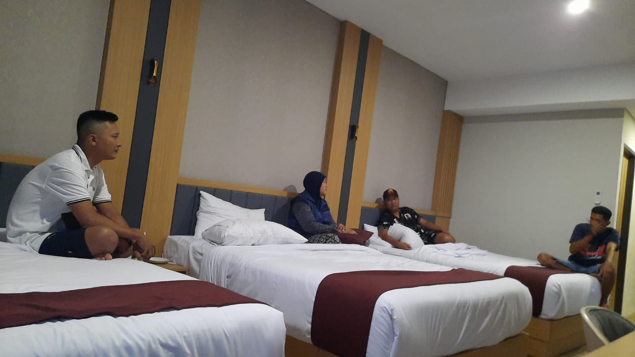 userImage-8