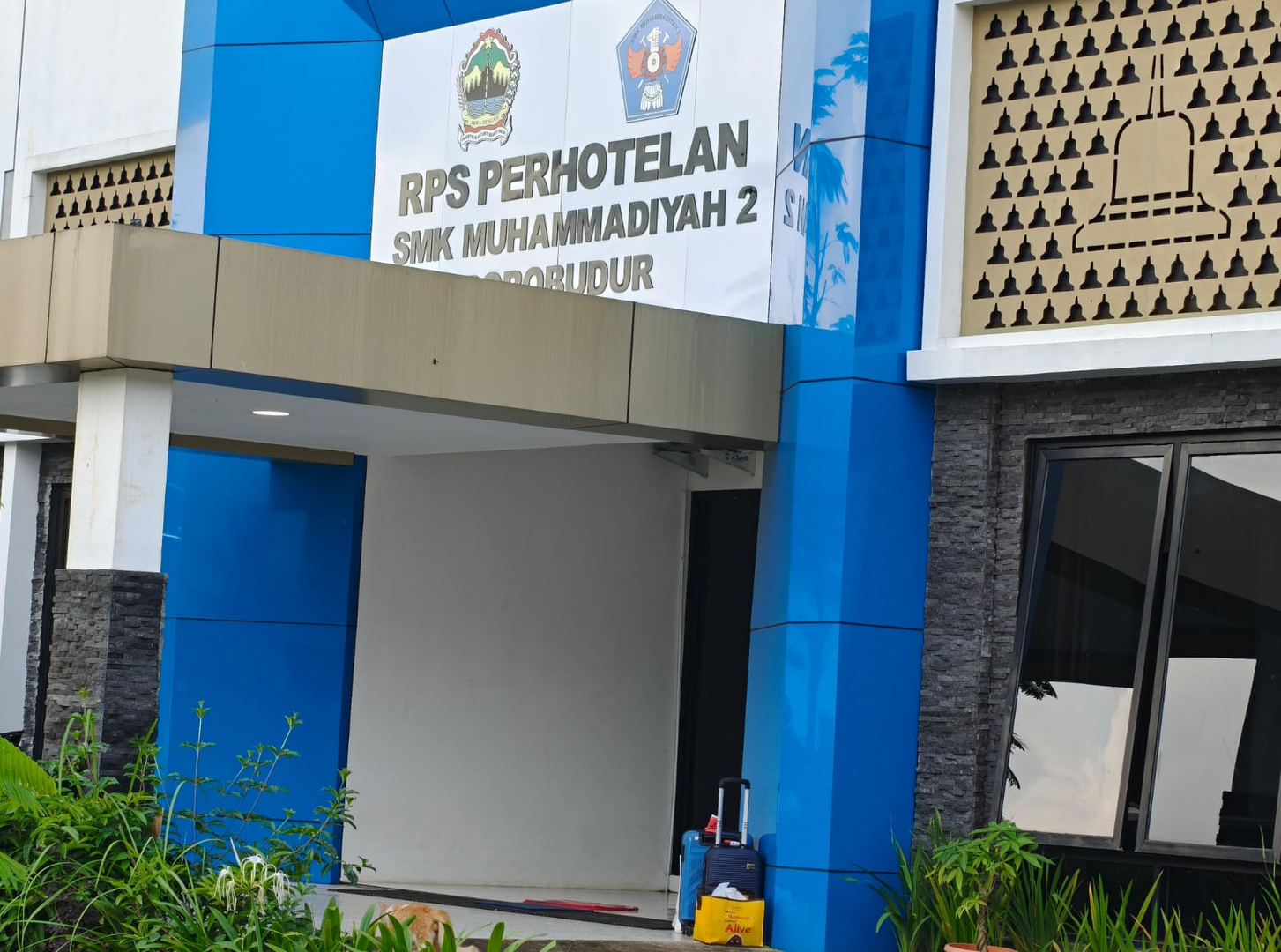 userImage-16