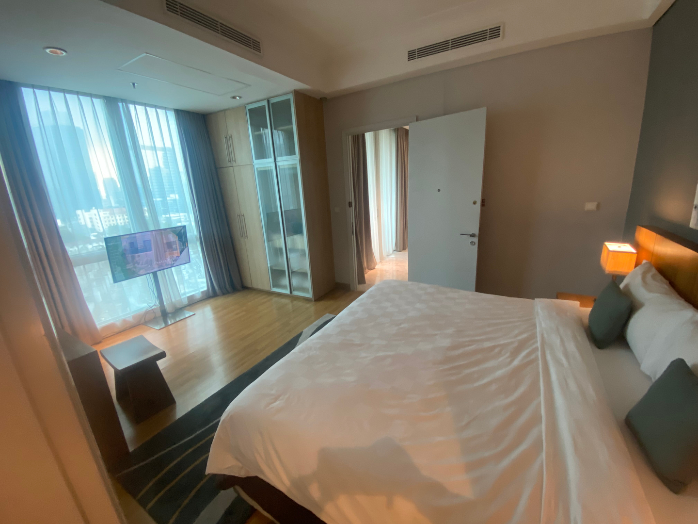 userImage-16