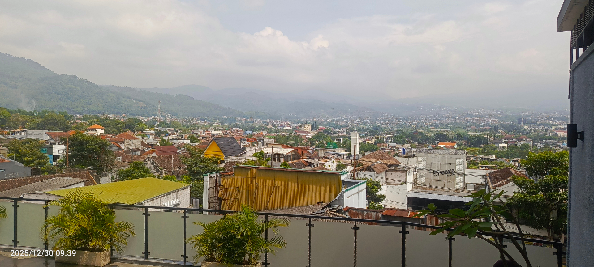 userImage-16