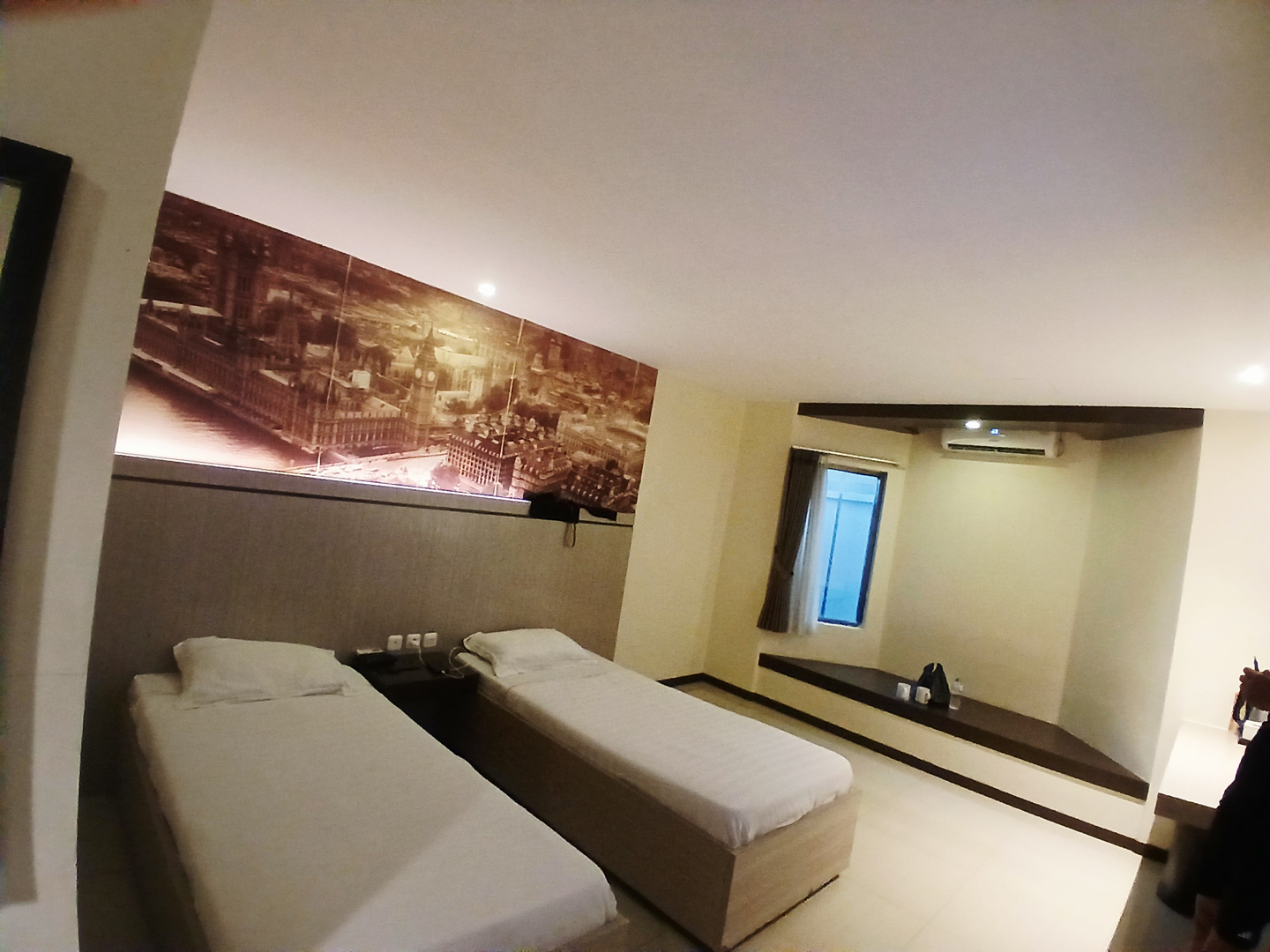 userImage-16
